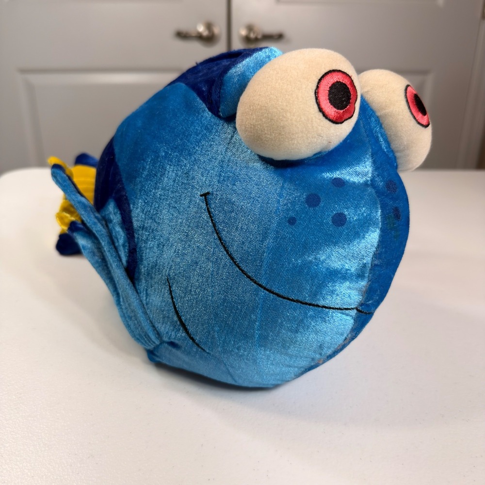 Disney Store Dory Finding Nemo Plush Blue Tang Fish 16" Stuffed Animal